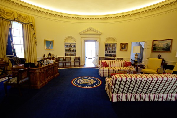 Bill Clinton Library Oval Office