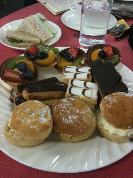 royal ascot dessert tray