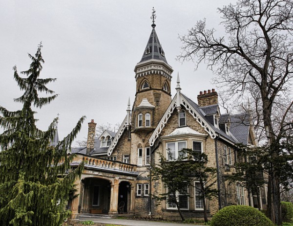 de la salle victorian castle toronto canada