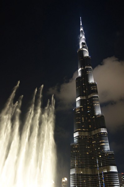 burj khalifa and fountains night dubai uae