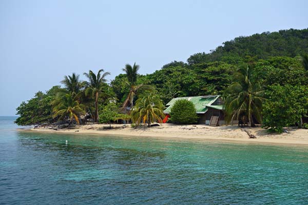 beach roatan honduras