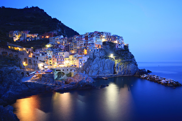 dusk manarola italy cinque terre