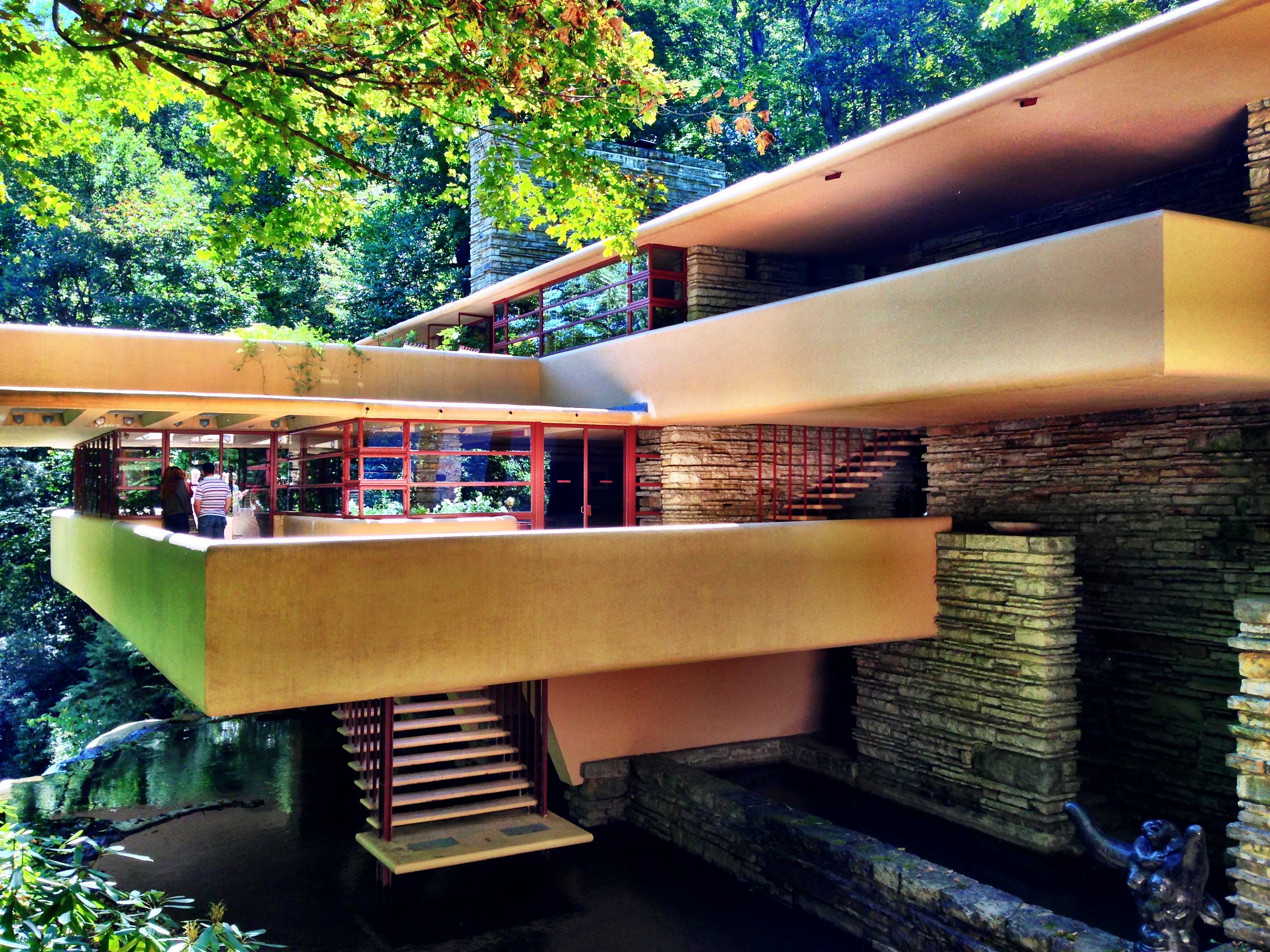 Frank Lloyd Wright's Fallingwater Meganotravels
