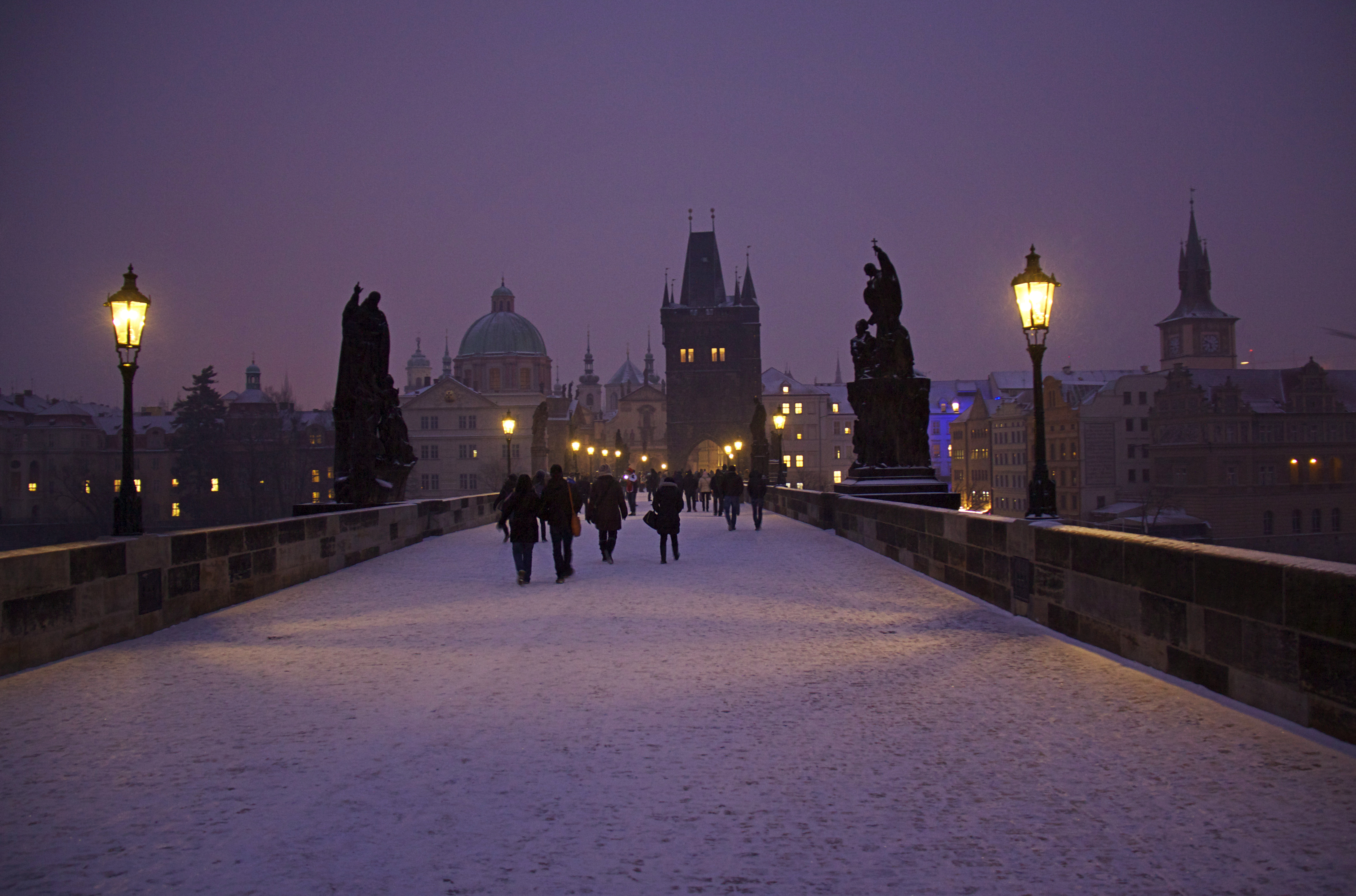 charles bridge night prague czech republic